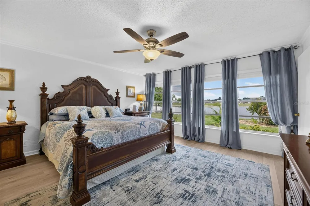 1516 NEW BEDFORD DRIVE Sun City Center, FL 33573