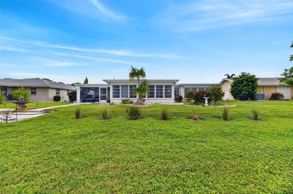 1516 NEW BEDFORD DRIVE Sun City Center, FL 33573