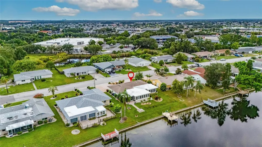 1516 NEW BEDFORD DRIVE Sun City Center, FL 33573