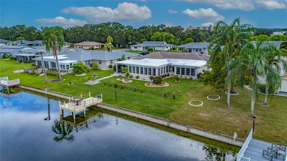 1516 NEW BEDFORD DRIVE Sun City Center, FL 33573