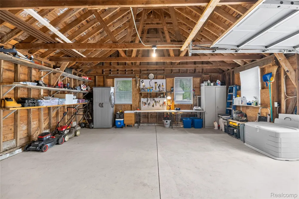 25478 6th Street Grosse Ile Township, MI 48138