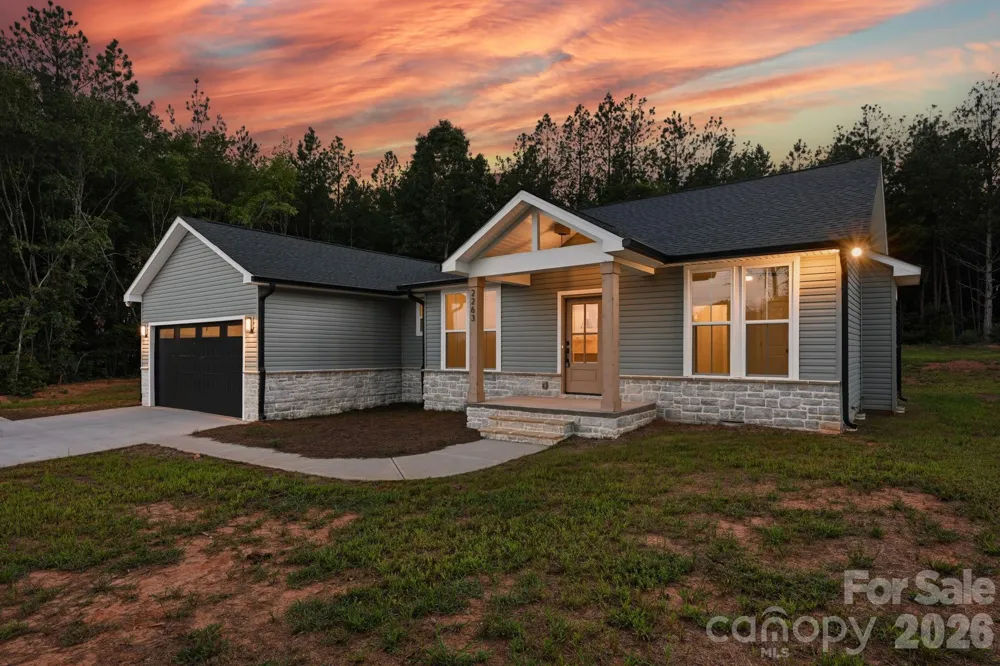 2263 Lee Lawing Road Lincolnton, NC 28092