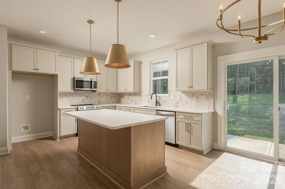 2263 Lee Lawing Road Lincolnton, NC 28092