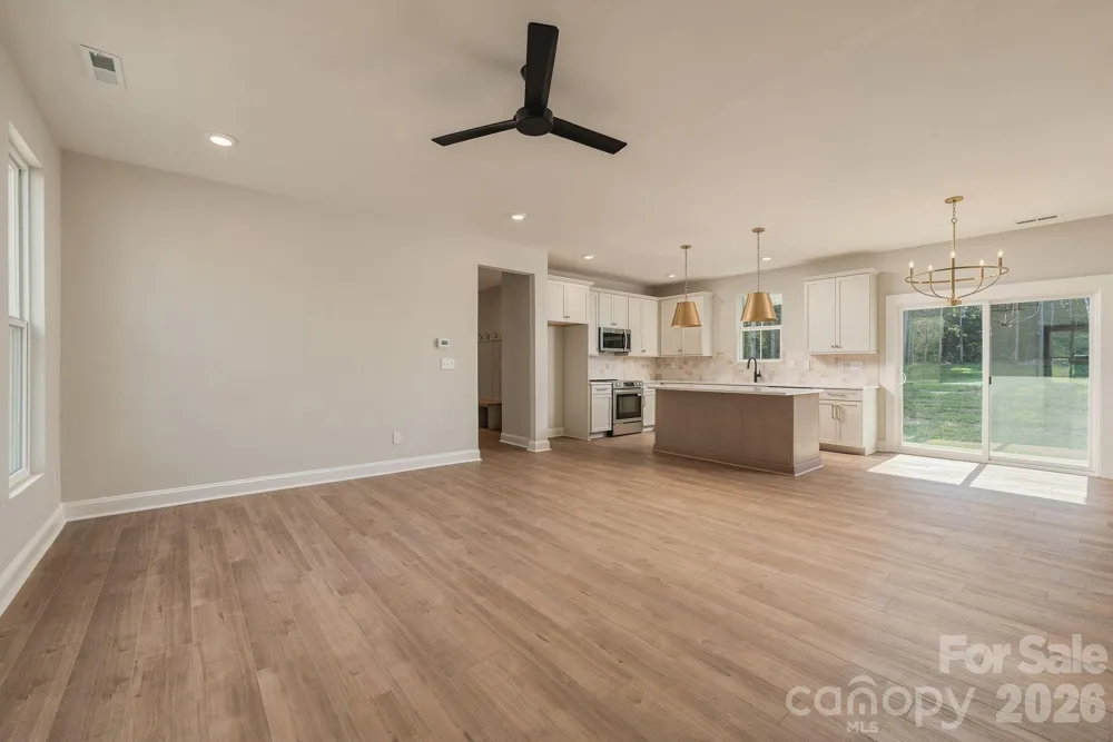 2263 Lee Lawing Road Lincolnton, NC 28092