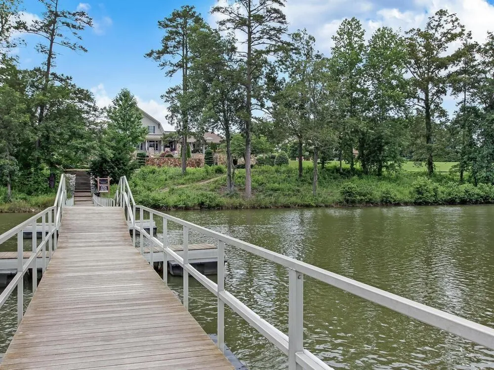 7019 Blackbird Court Flowery Branch, GA 30542
