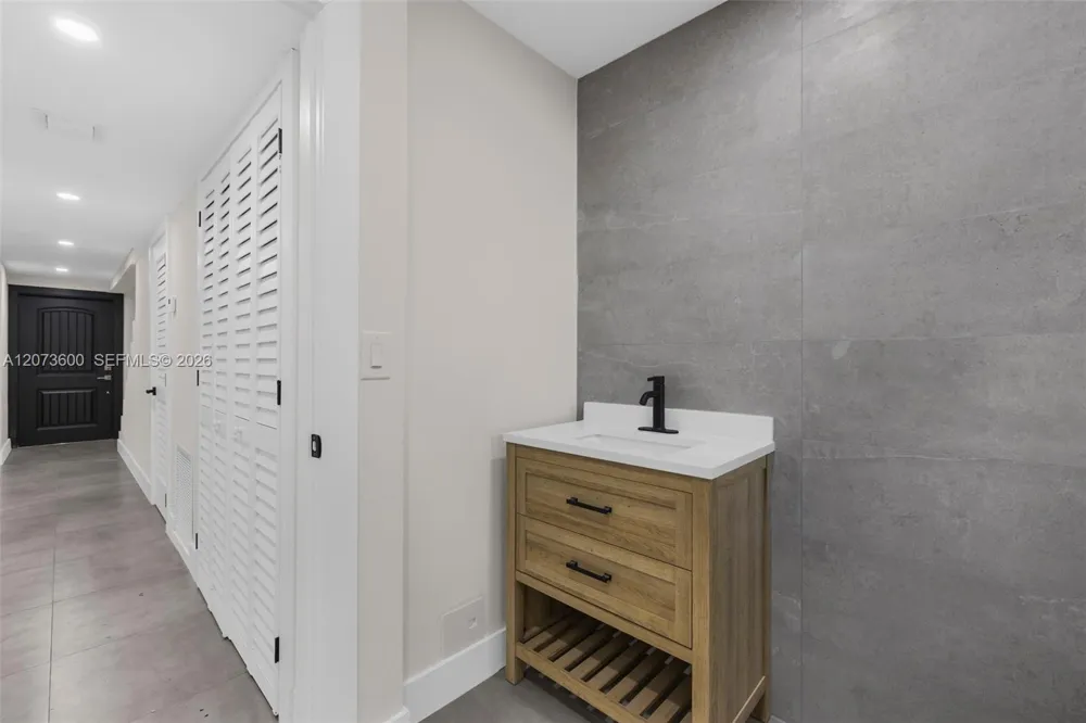 345 Sarto Ave #1 Coral Gables, FL 33134