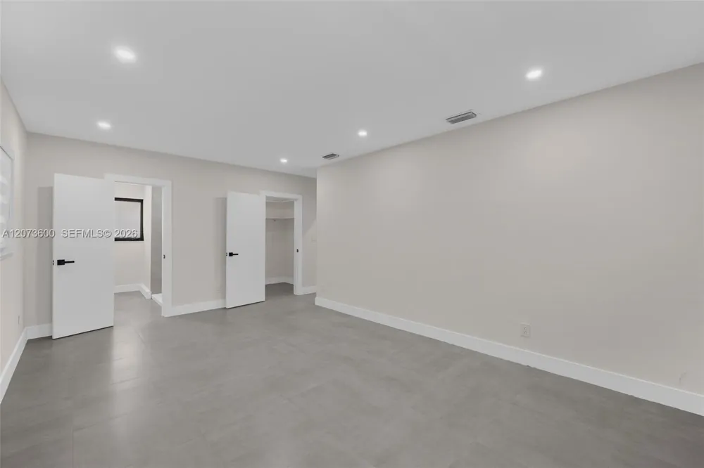 345 Sarto Ave #1 Coral Gables, FL 33134