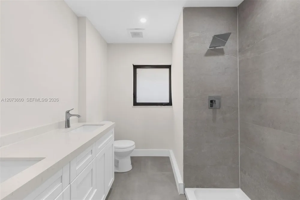 345 Sarto Ave #1 Coral Gables, FL 33134