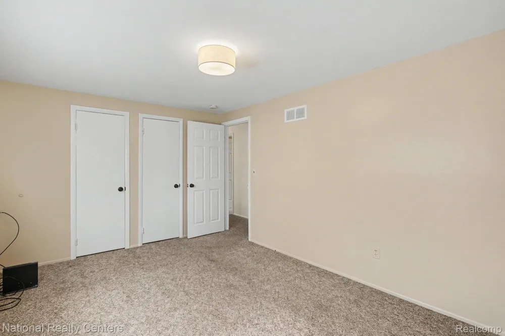 29640 Marshall Street Southfield City, MI 48076