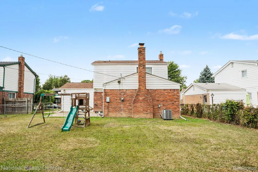 29640 Marshall Street Southfield City, MI 48076