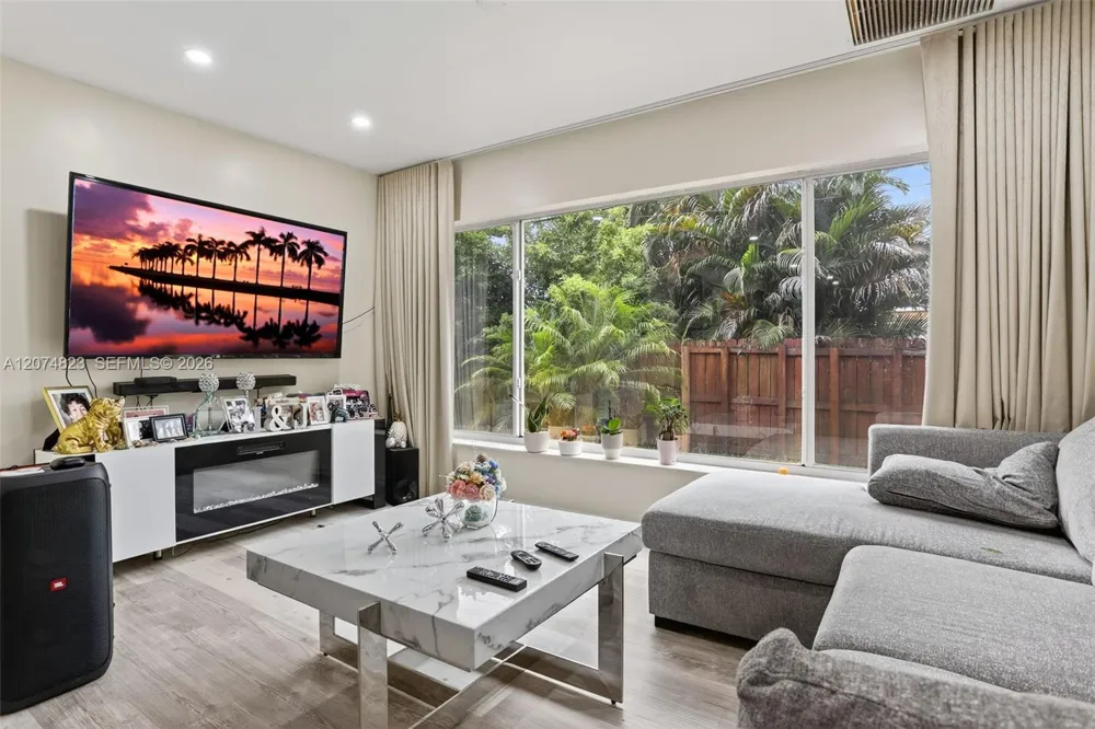 920 SW 30th St #3 Fort Lauderdale, FL 33315