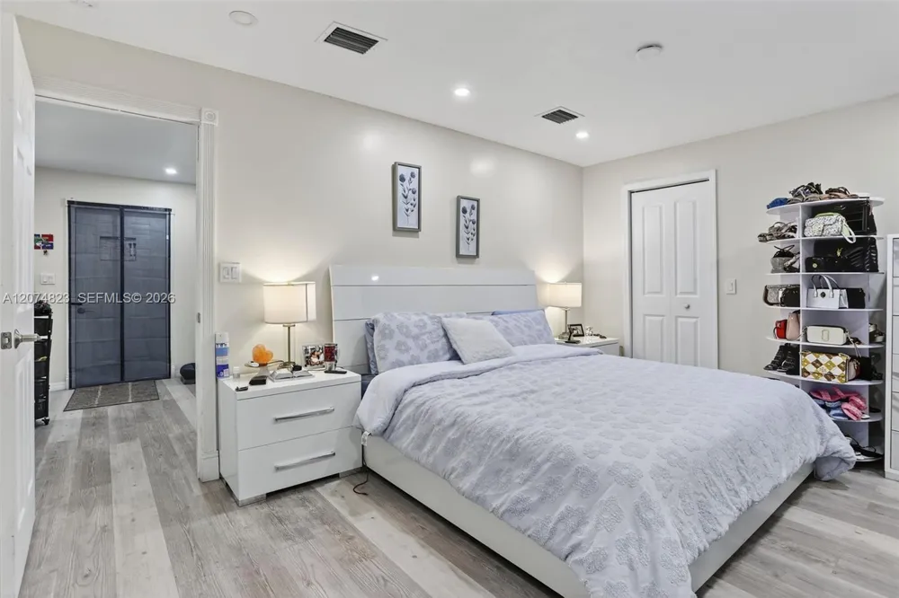 920 SW 30th St #3 Fort Lauderdale, FL 33315