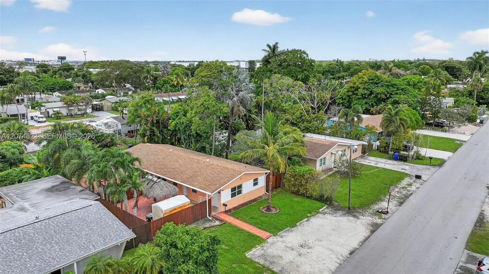 920 SW 30th St #3 Fort Lauderdale, FL 33315