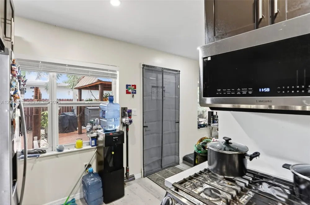 920 SW 30th St #3 Fort Lauderdale, FL 33315