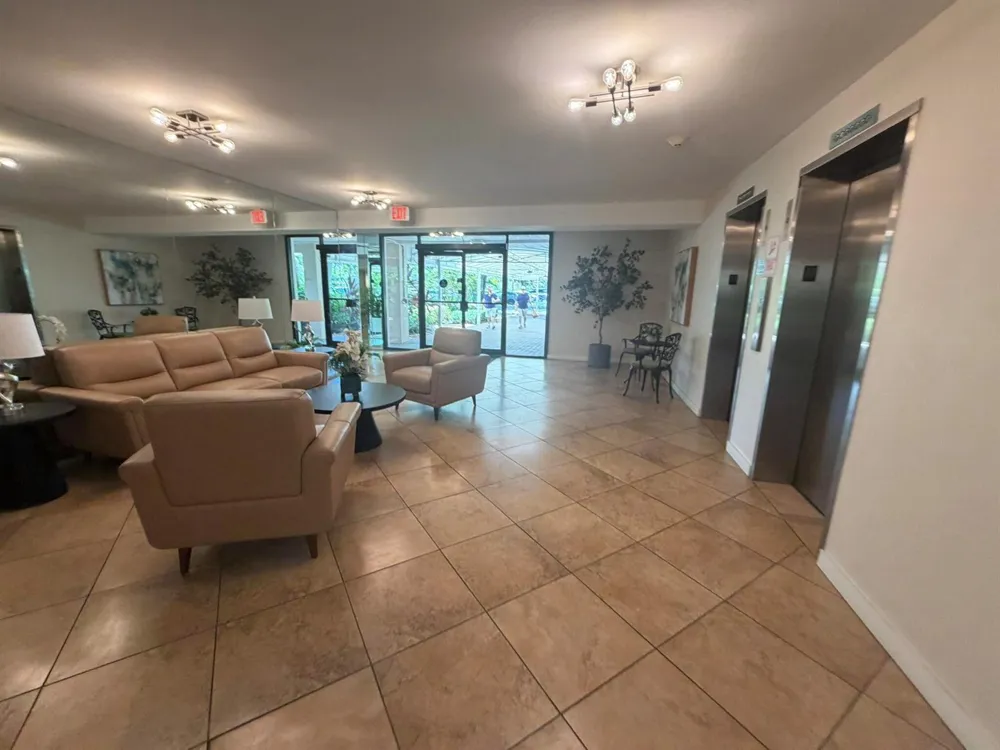 3800 OAKS CLUBHOUSE DRIVE #311 Pompano Beach, FL 33069