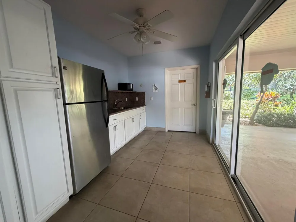 3800 OAKS CLUBHOUSE DRIVE #311 Pompano Beach, FL 33069