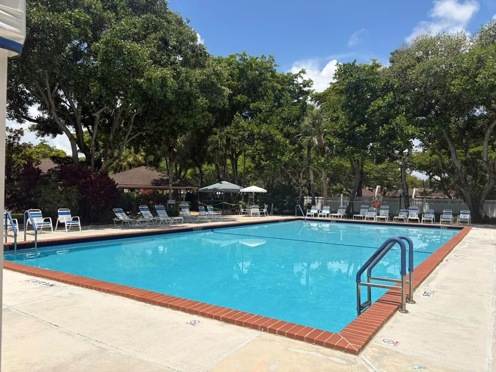 3800 OAKS CLUBHOUSE DRIVE #311 Pompano Beach, FL 33069