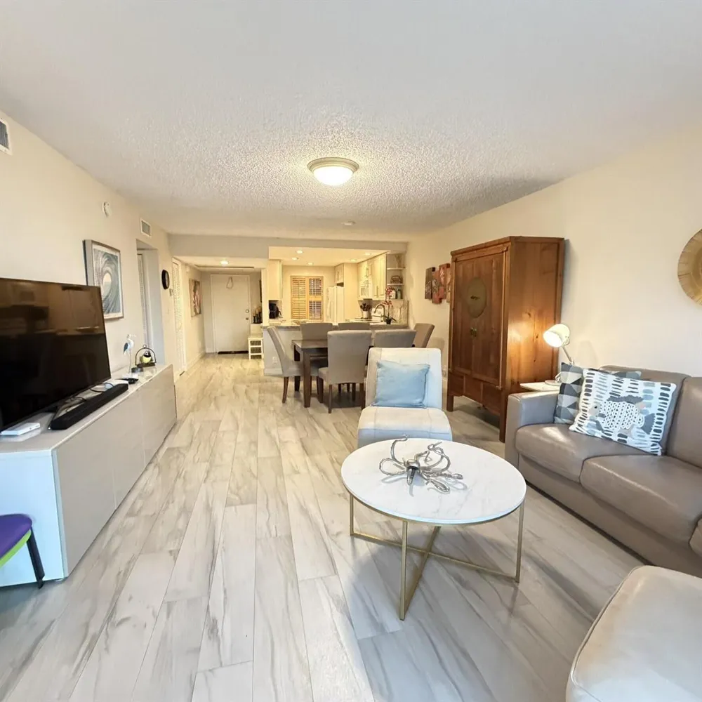 3800 OAKS CLUBHOUSE DRIVE #311 Pompano Beach, FL 33069