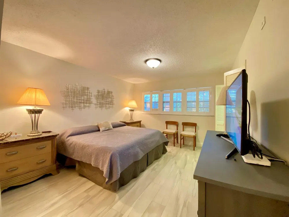 3800 OAKS CLUBHOUSE DRIVE #311 Pompano Beach, FL 33069