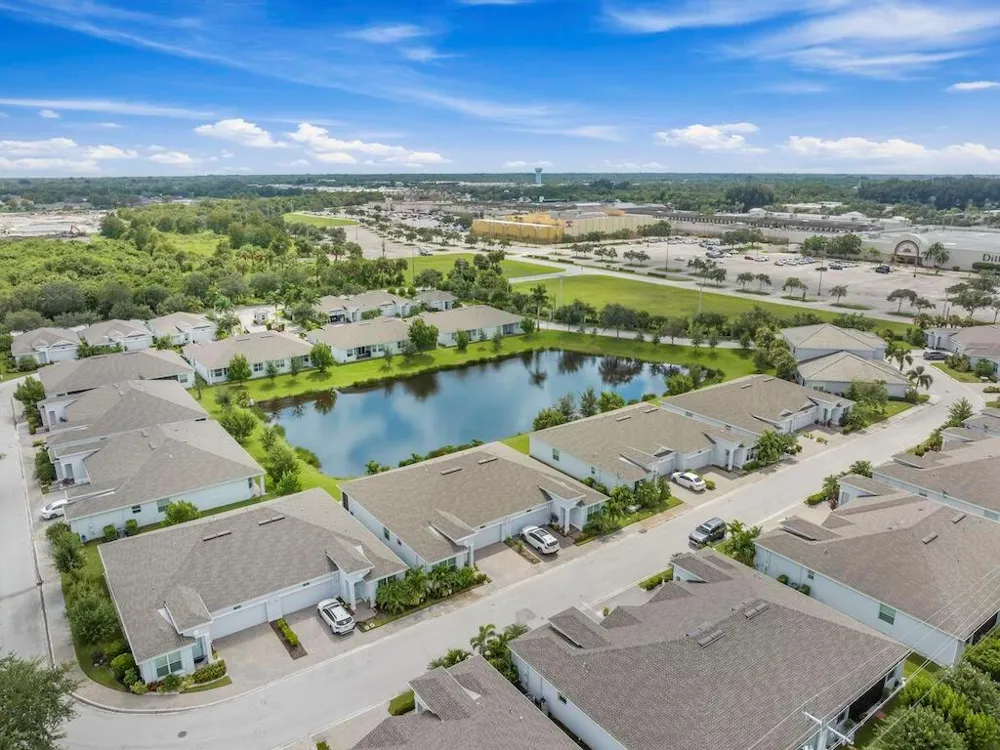 2558 Bella Vista Circle Vero Beach, FL 32966