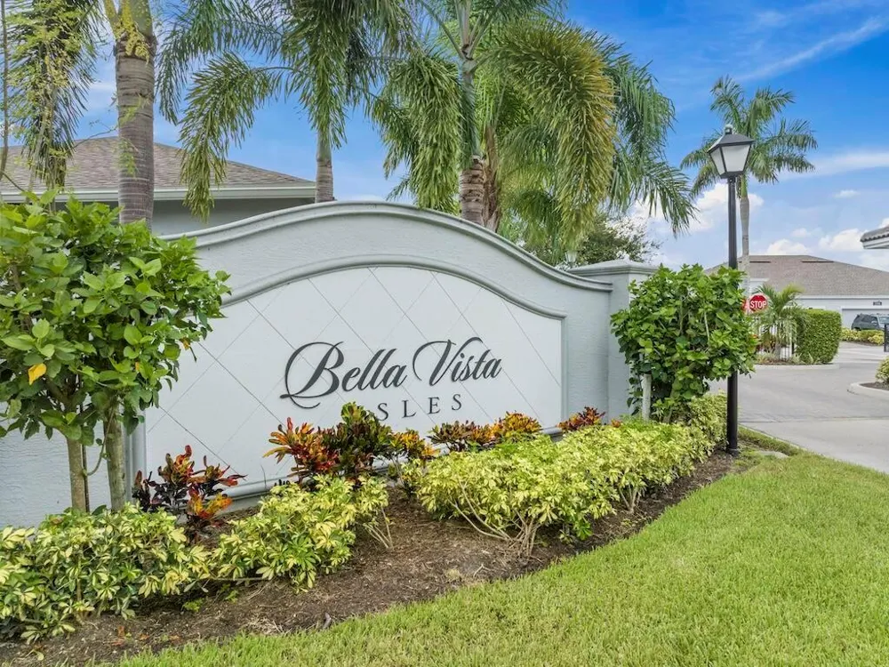 2558 Bella Vista Circle Vero Beach, FL 32966