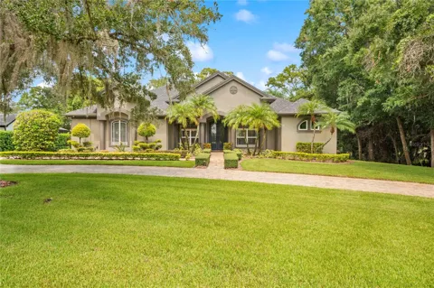 2805 BERWICK DRIVE