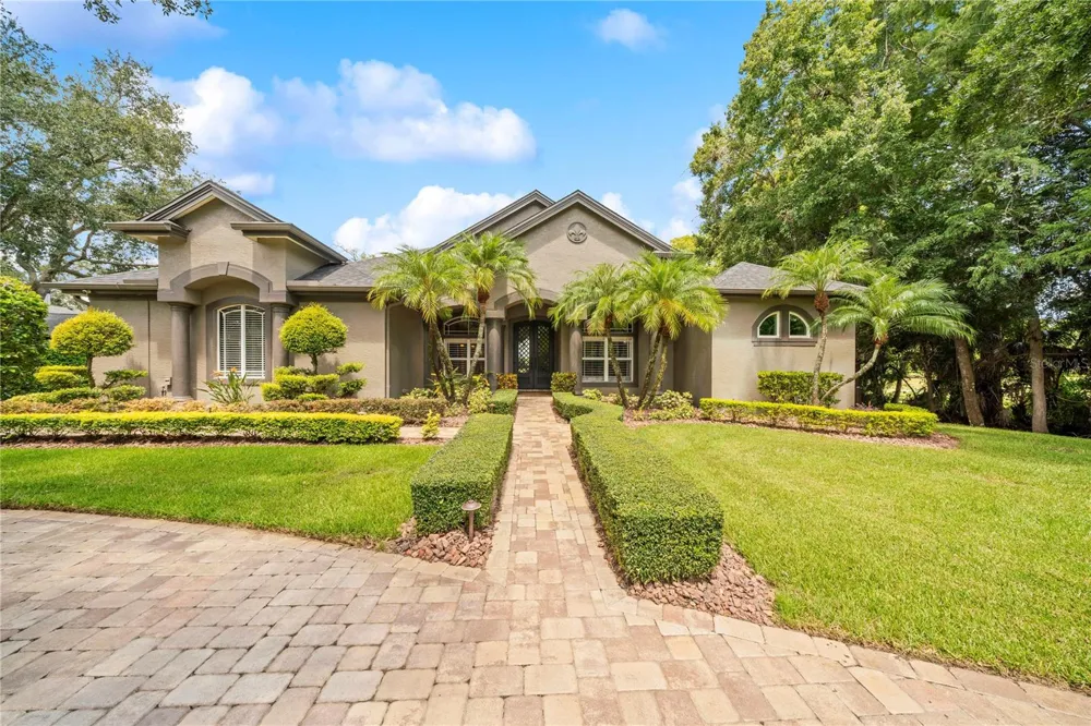 2805 BERWICK DRIVE Tarpon Springs, FL 34688