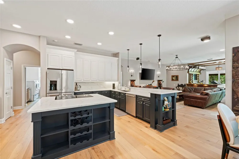 2805 BERWICK DRIVE Tarpon Springs, FL 34688