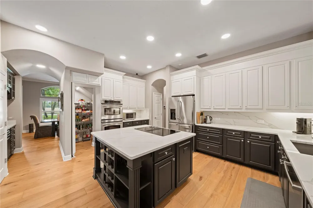 2805 BERWICK DRIVE Tarpon Springs, FL 34688