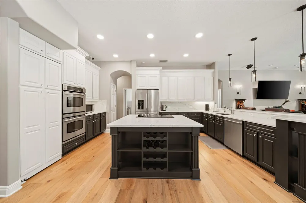 2805 BERWICK DRIVE Tarpon Springs, FL 34688