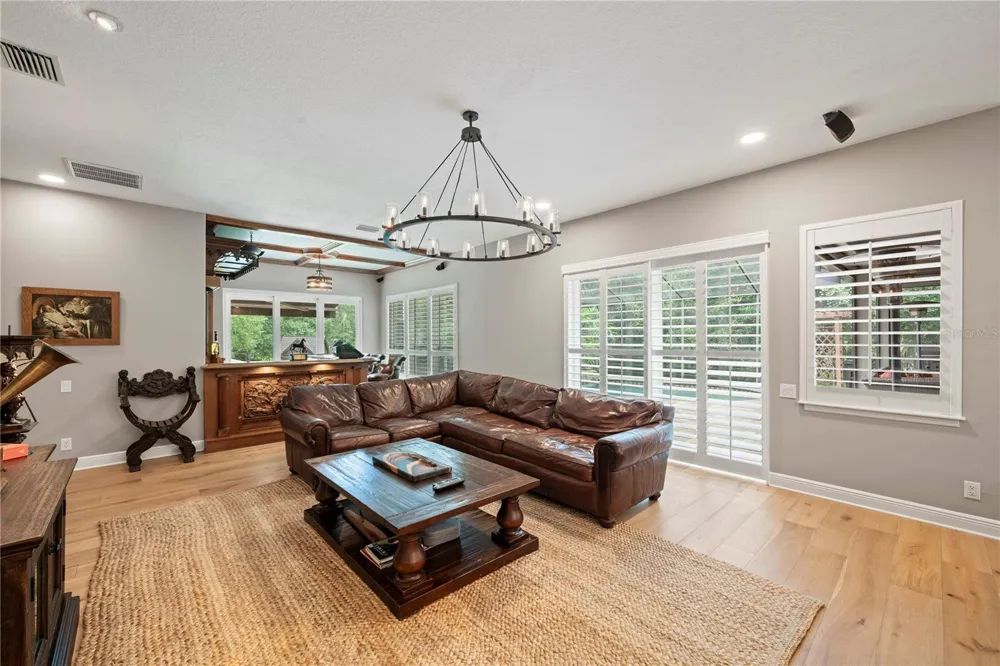 2805 BERWICK DRIVE Tarpon Springs, FL 34688