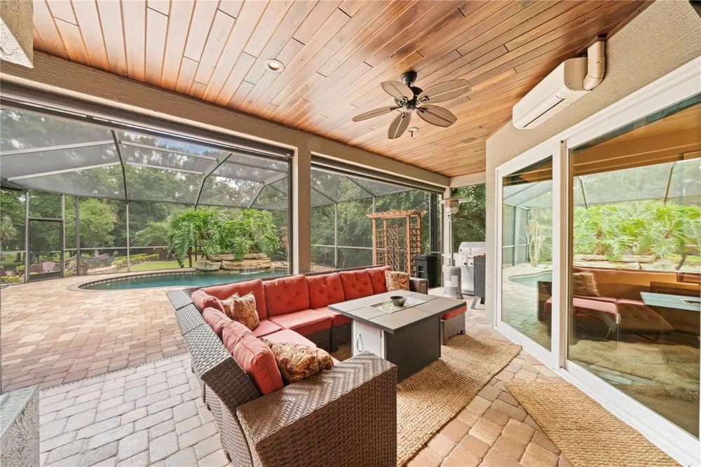 2805 BERWICK DRIVE Tarpon Springs, FL 34688