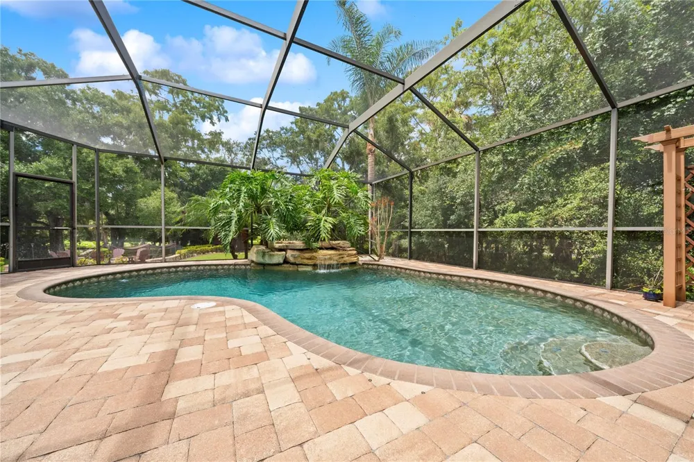 2805 BERWICK DRIVE Tarpon Springs, FL 34688