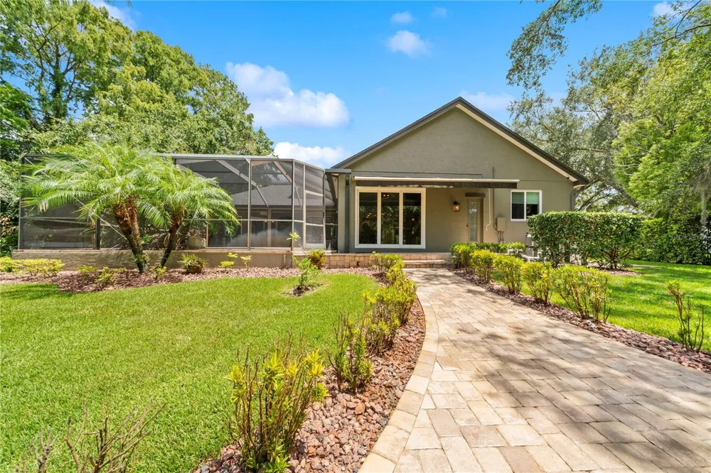 2805 BERWICK DRIVE Tarpon Springs, FL 34688