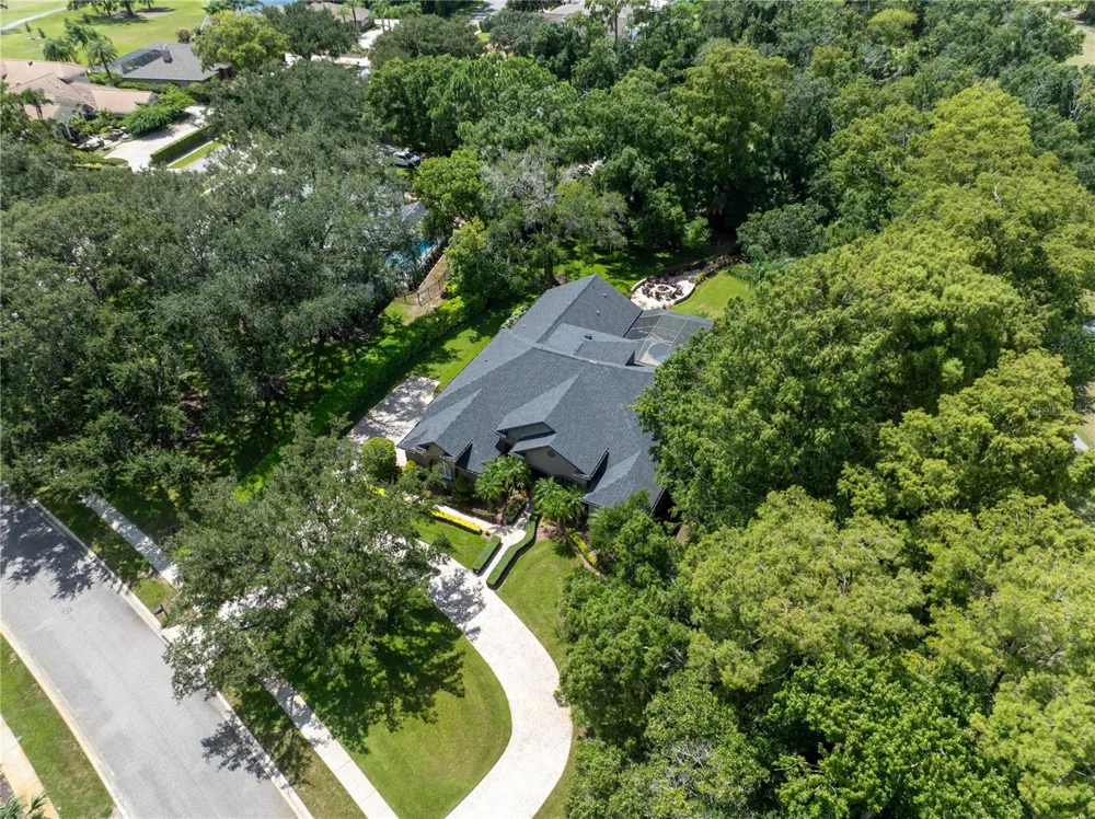 2805 BERWICK DRIVE Tarpon Springs, FL 34688