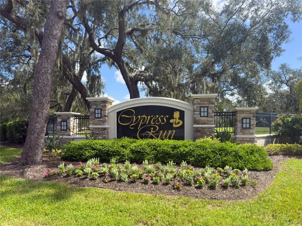2805 BERWICK DRIVE Tarpon Springs, FL 34688