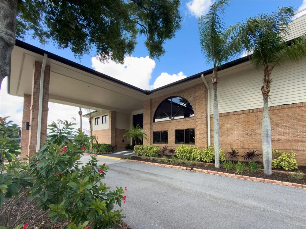 2805 BERWICK DRIVE Tarpon Springs, FL 34688