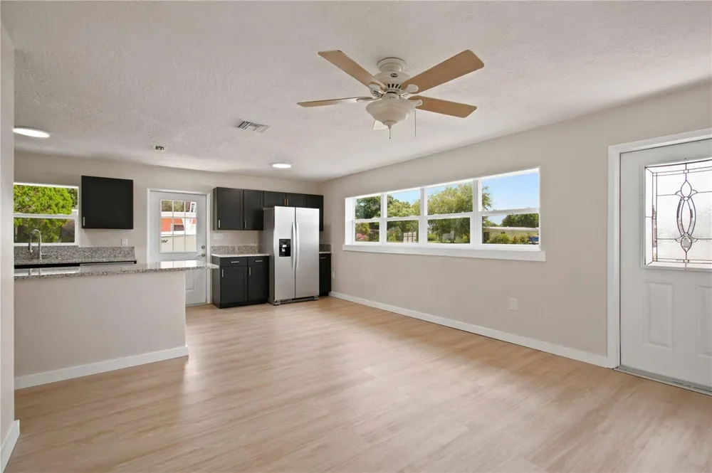 2057 GARDEN PARKWAY Bradenton, FL 34205