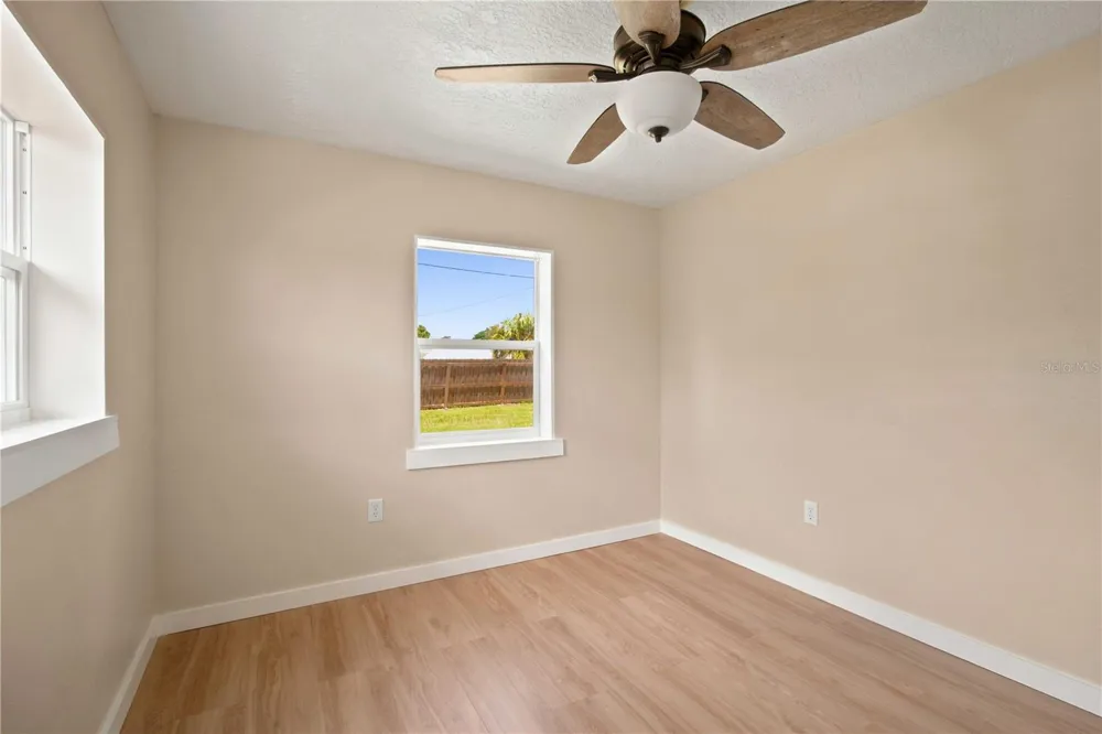 2057 GARDEN PARKWAY Bradenton, FL 34205