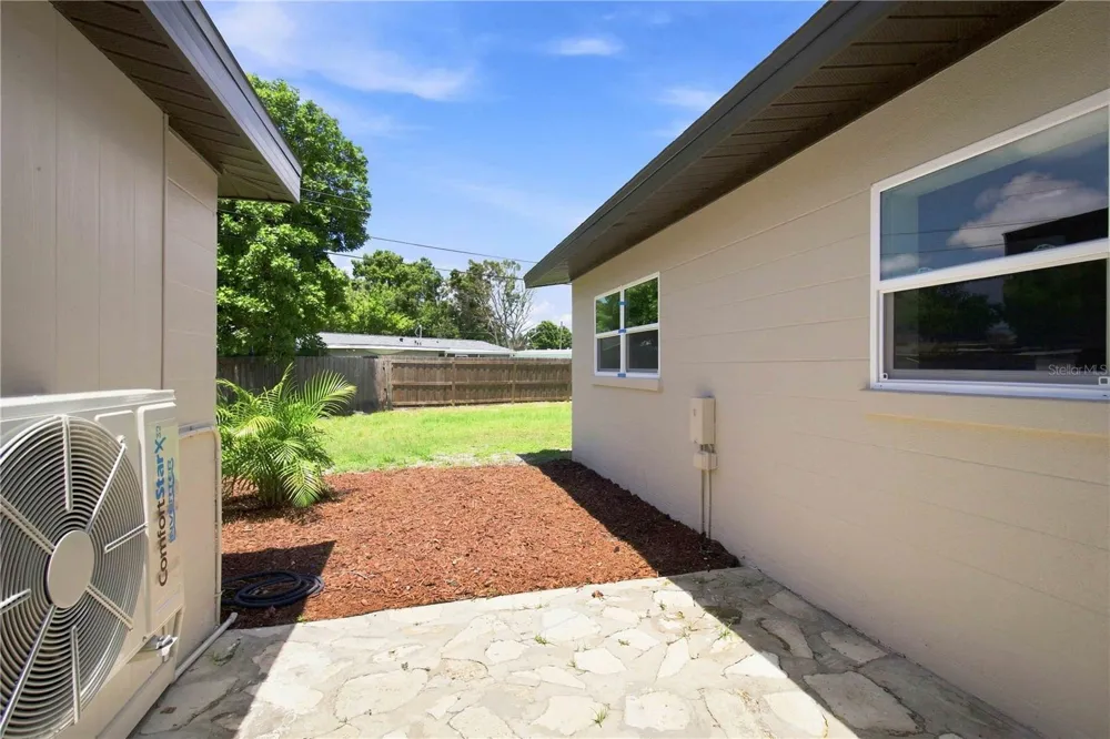 2057 GARDEN PARKWAY Bradenton, FL 34205