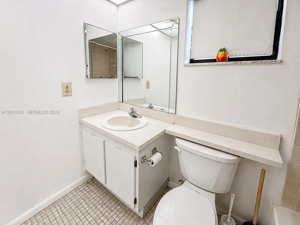 10444 NW 30th Ct #204 Sunrise, FL 33322