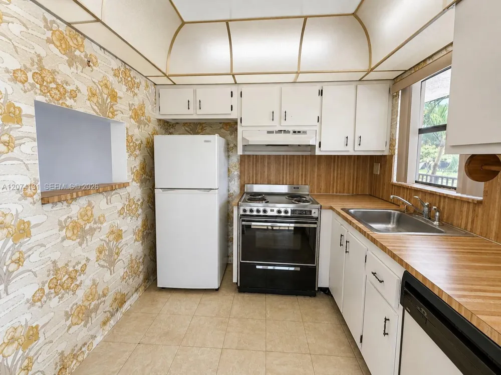 10444 NW 30th Ct #204 Sunrise, FL 33322