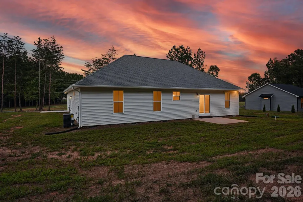 2271 Lee Lawing Road Lincolnton, NC 28092