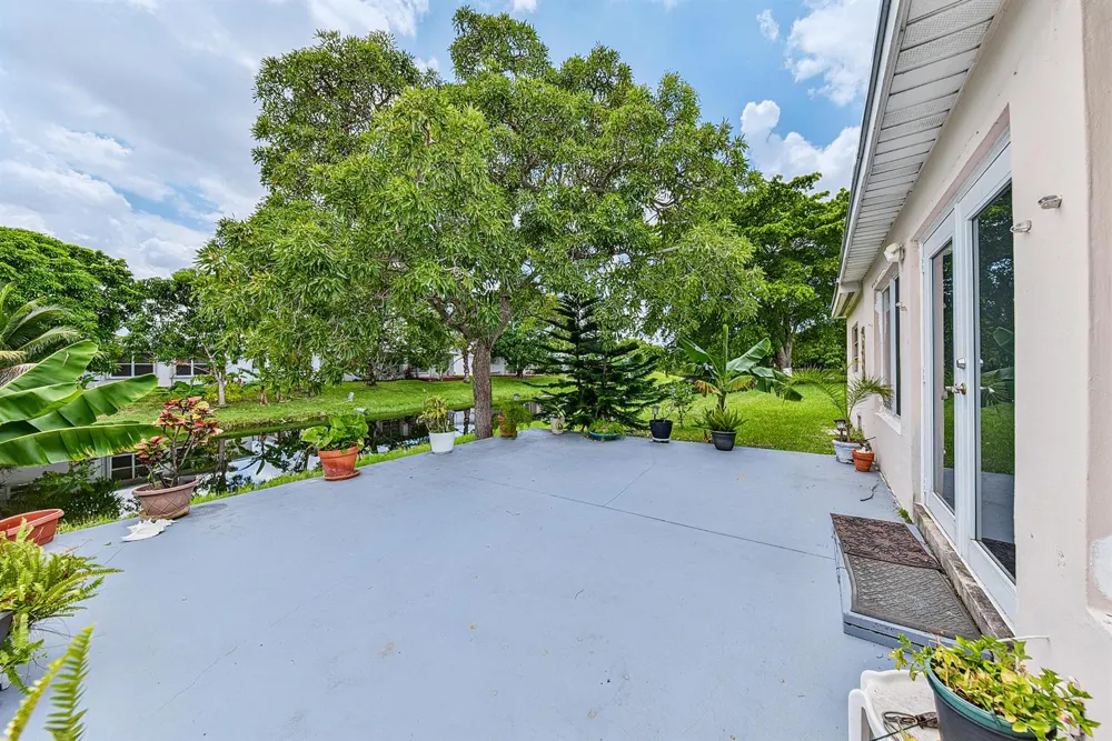 7190 NW 10TH COURT Margate, FL 33063