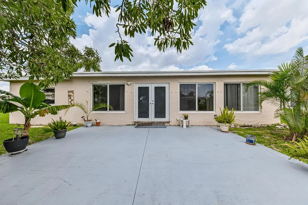 7190 NW 10TH COURT Margate, FL 33063