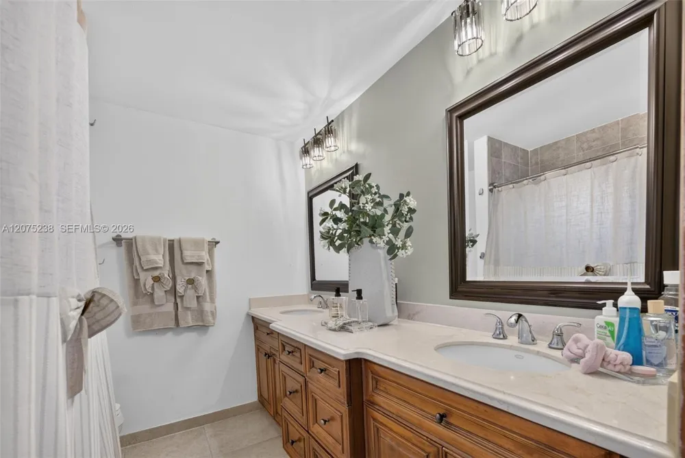 15401 SW 144th Ave Miami, FL 33177