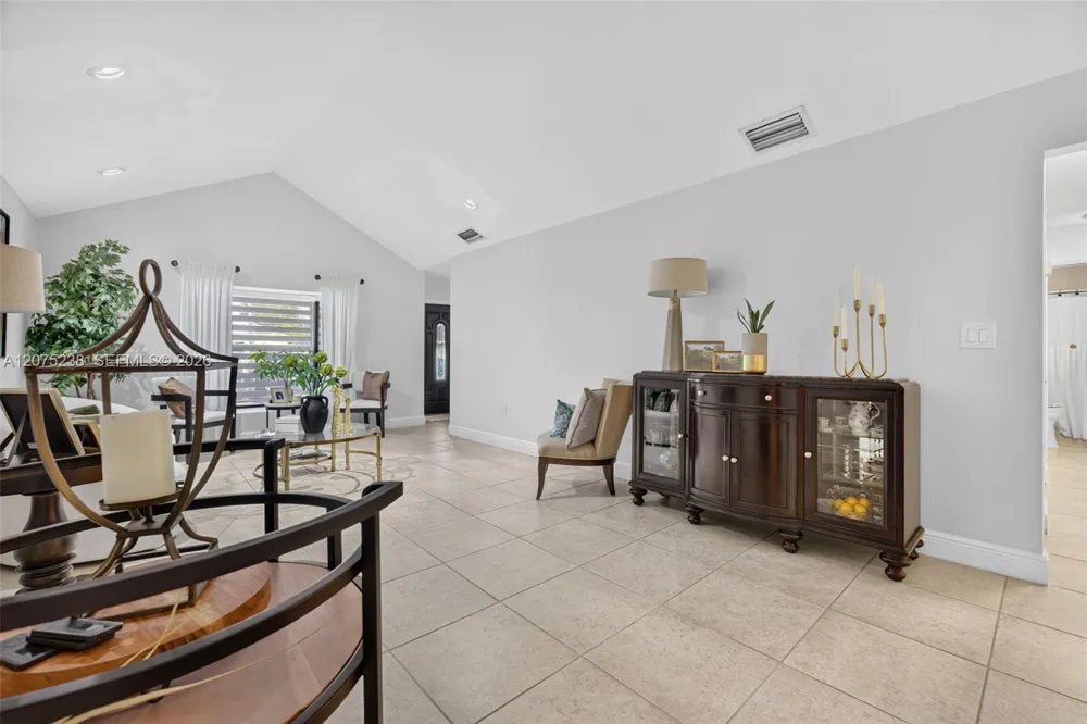 15401 SW 144th Ave Miami, FL 33177