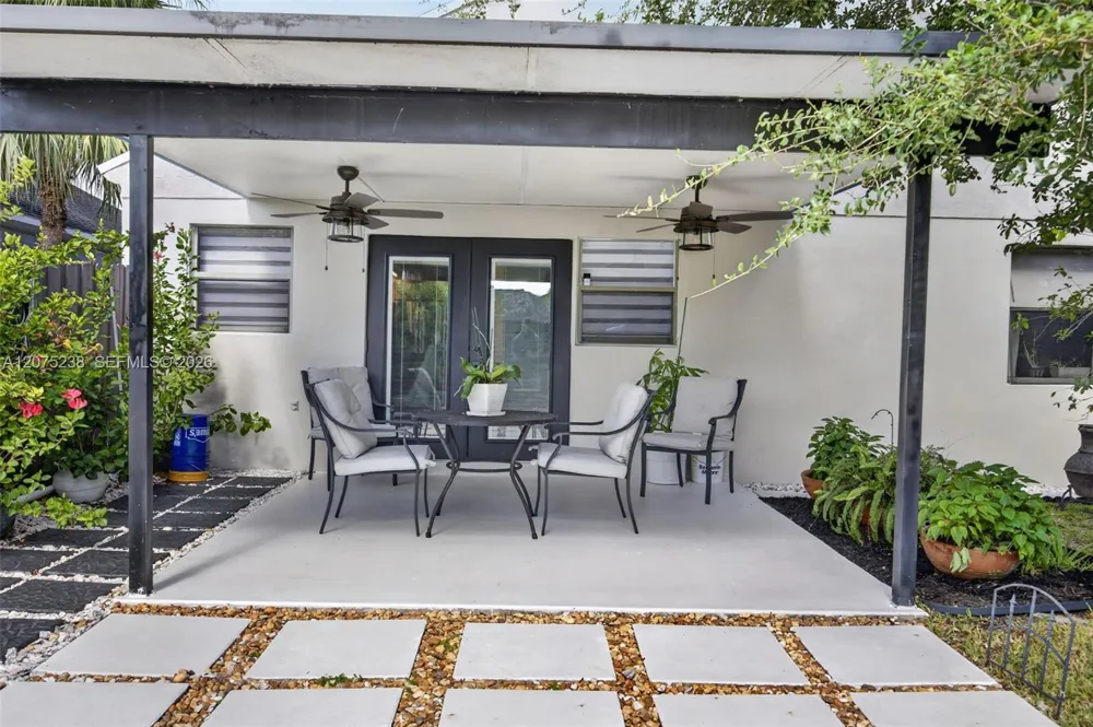15401 SW 144th Ave Miami, FL 33177