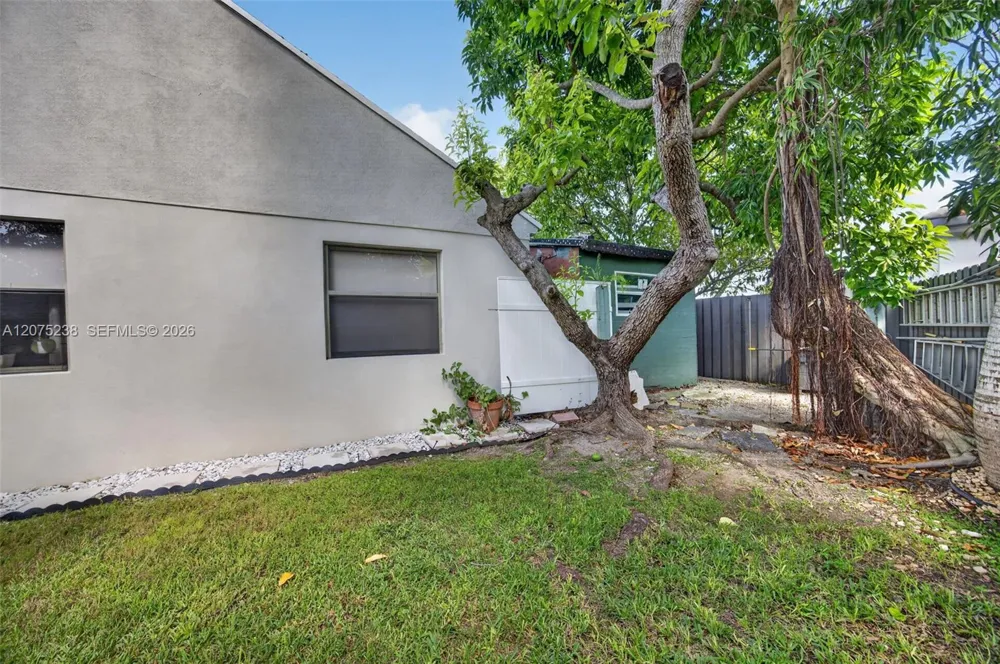 15401 SW 144th Ave Miami, FL 33177