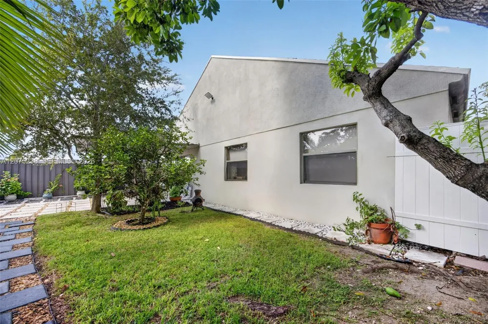 15401 SW 144th Ave Miami, FL 33177